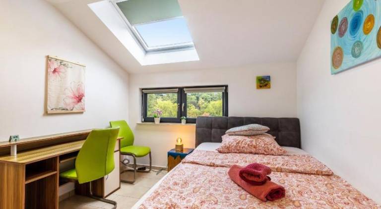 Rental apartment with 3 rooms for 6 persons — photo 3
