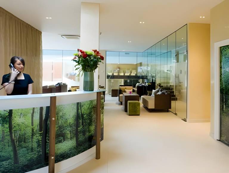 Ockenden Manor Hotel & Spa — photo 5