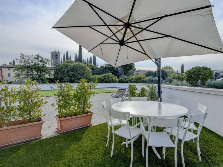 Children-friendly pleasant apartment with hot tub, grill & terrace | Pet-friendly — photo 3