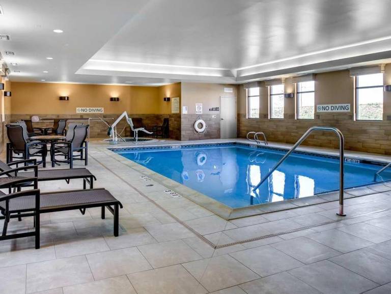 Hampton Inn & Suites Dodge City — photo 4