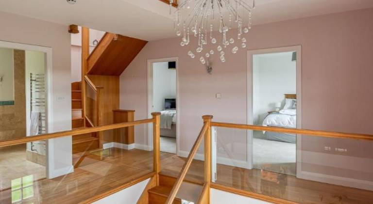 House with 5 rooms for 10 persons — photo 3