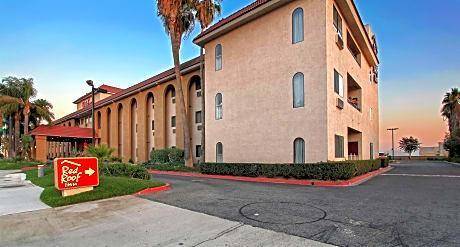 Extended Studio Hotel Ontario in Ontario, CA