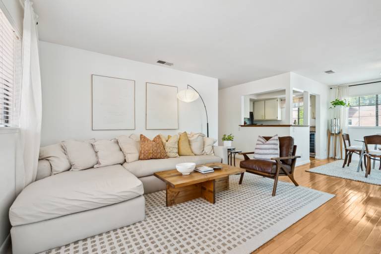 Condo with private pool — photo 2