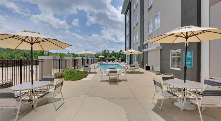 La Quinta Inn & Suites by Wyndham Starkville at MSU — photo 4