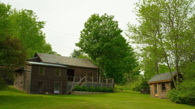House  Shushan
