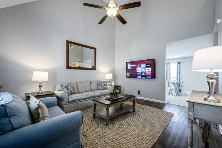 Family-friendly beautiful house with patio | Dogs allowed — photo 3