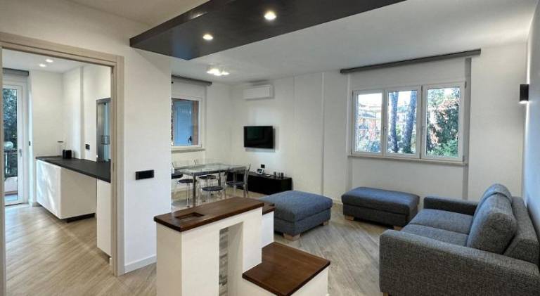 Apartment with patio — photo 3