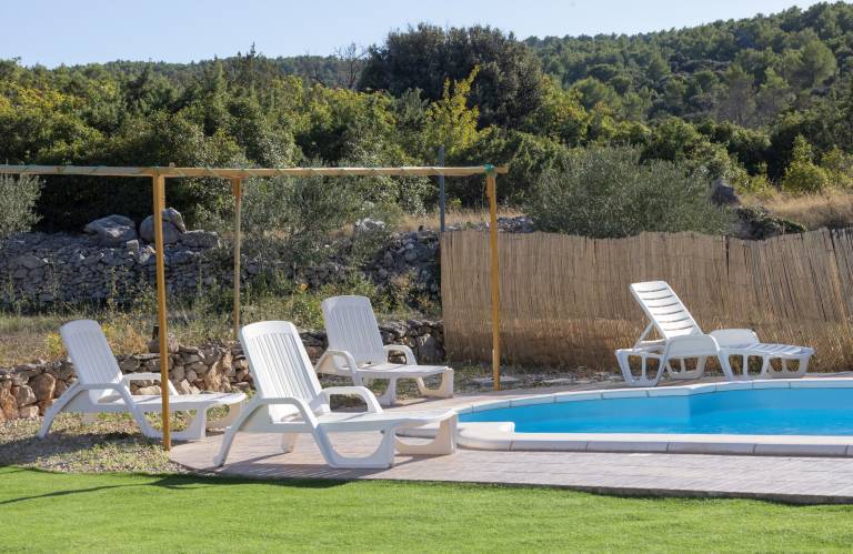 Family-oriented nice house with private pool, barbeque & terrace | Garden view | Pet-friendly — photo 5