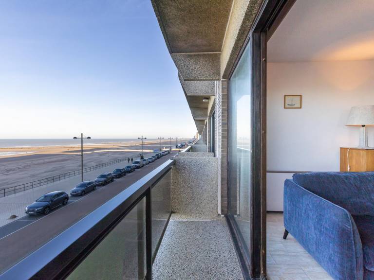 Holiday apartment with patio | Sea view — photo 2