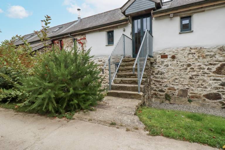 Children-friendly pleasant cottage with yard | Pet-friendly — photo 2