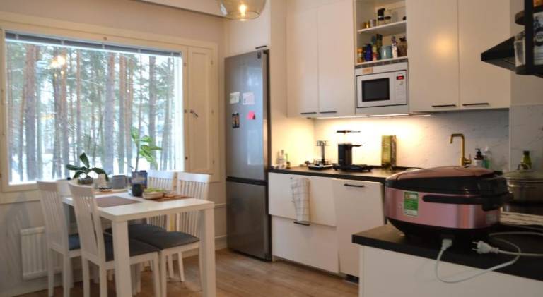 Private Room in Host-Occupied Apartment — photo 3