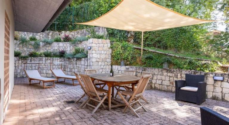 Fully equipped beautiful vacation home with barbecue, garden & patio | Pet-friendly — photo 3