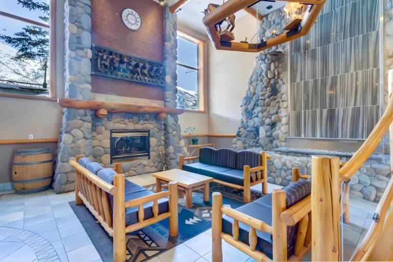 Chateau Canmore — photo 4