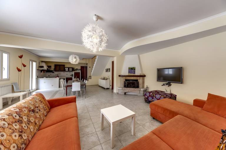 Holiday apartment with fast internet, grill & pool | Garden view — photo 4