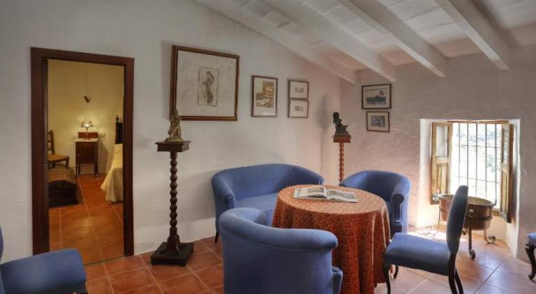 Wonderful chalet with terrace, yard & private pool | Suitable for remote work | Pets are welcome — photo 4