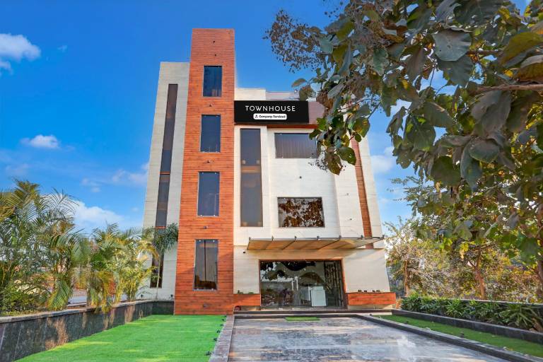 Townhouse Motijheel AB Road