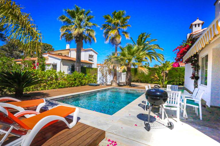 VILLA MONET