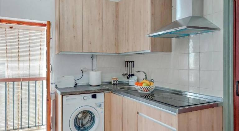 Rental apartment with 2 rooms for 4 persons — photo 2
