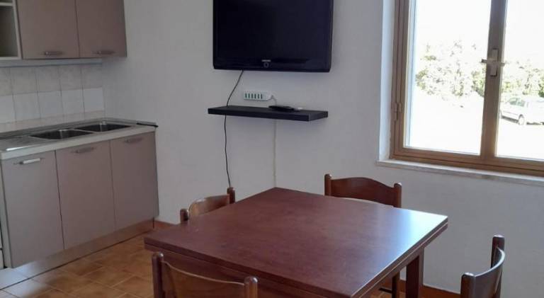 Rental apartment with terrace, barbecue & garden — photo 4