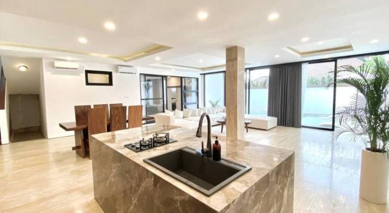 Ample villa with pool | Pets allowed — photo 3