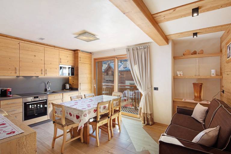 Apartment 'Abete' with Mountain View, Shared Garden and Wi-Fi in Livigno
