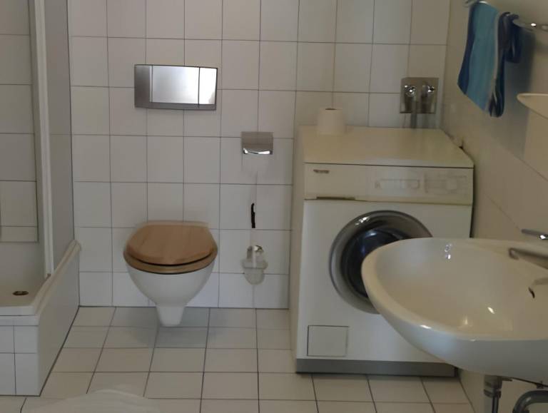 Holiday apartment with 3 rooms for 6 persons — photo 5