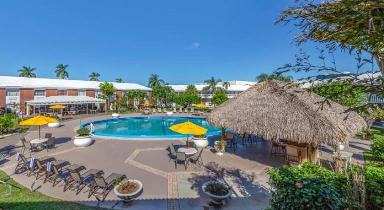 Best Western Palm Beach Lakes — photo 3