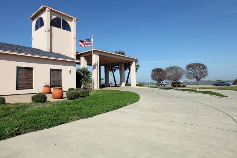 Days Inn by Wyndham Rockport Texas in Rockport, TX