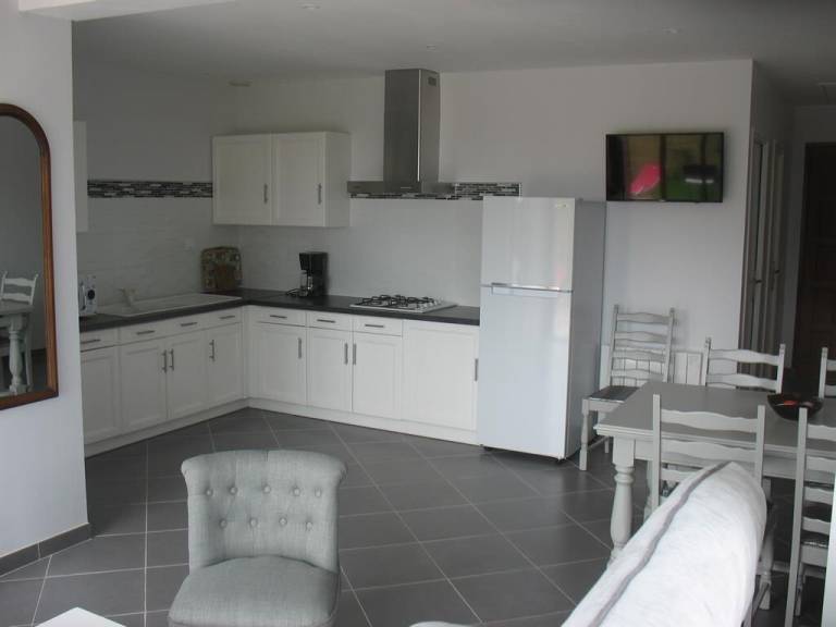Family-oriented pleasant house with private pool, grill & garden | Pool view | Pet-friendly — photo 5