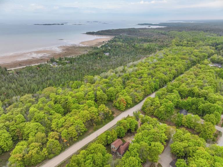 House  Red Bay