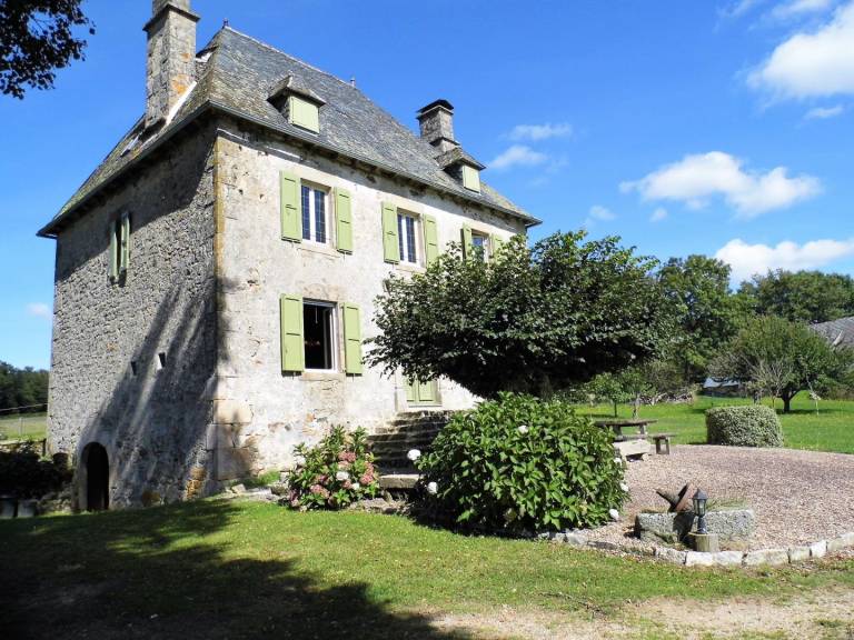 Gîte Saint-Geniez-ô-Merle