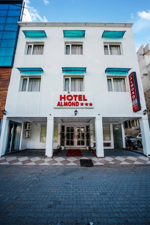 Hotel Almond