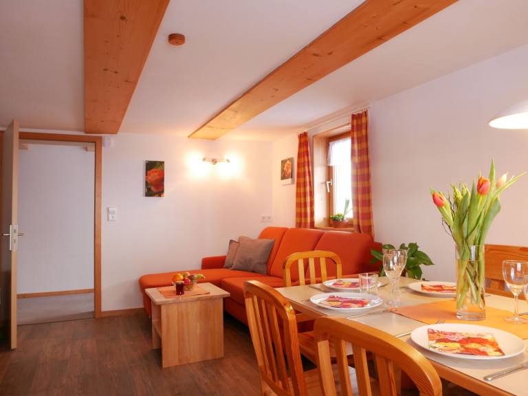 Family-friendly charming apartment with barbeque & yard | Garden view | Good for workation | Pets are welcome — photo 3