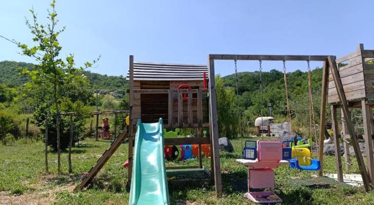 Vacation home with garden, barbecue & pool — photo 3