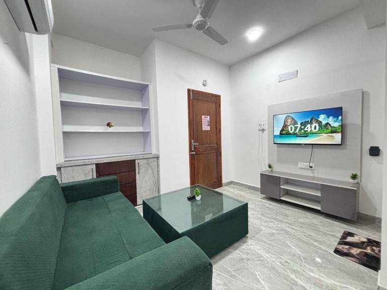 House for 2 persons in Gurugram
