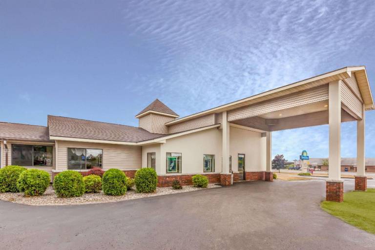 Days Inn by Wyndham Alpena in Alpena, MI