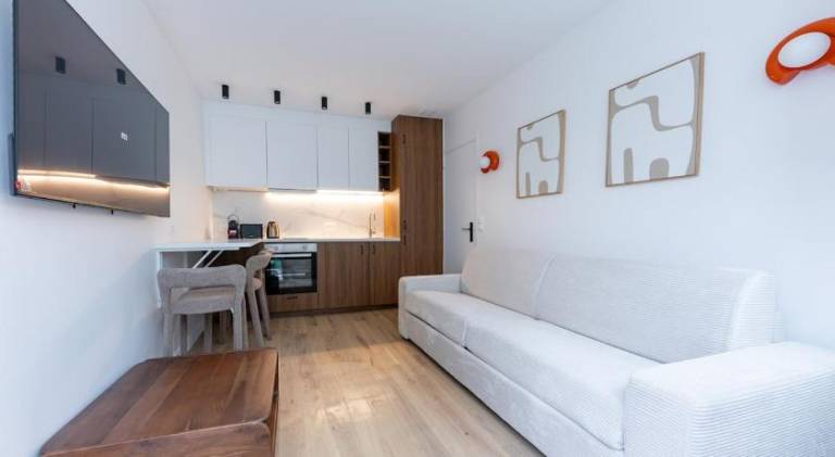 Holiday apartment | Next to Moulin Rouge | Pets allowed in Gennevilliers