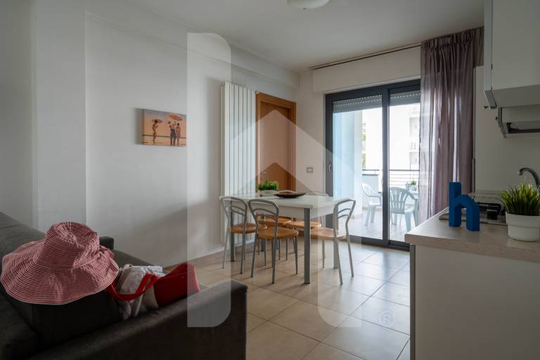 Holiday apartment with pool & terrace | Beach view | Next to the beach | Dogs allowed — photo 2