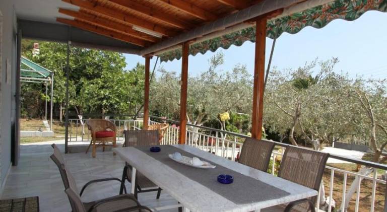 House with terrace, garden & barbecue — photo 4