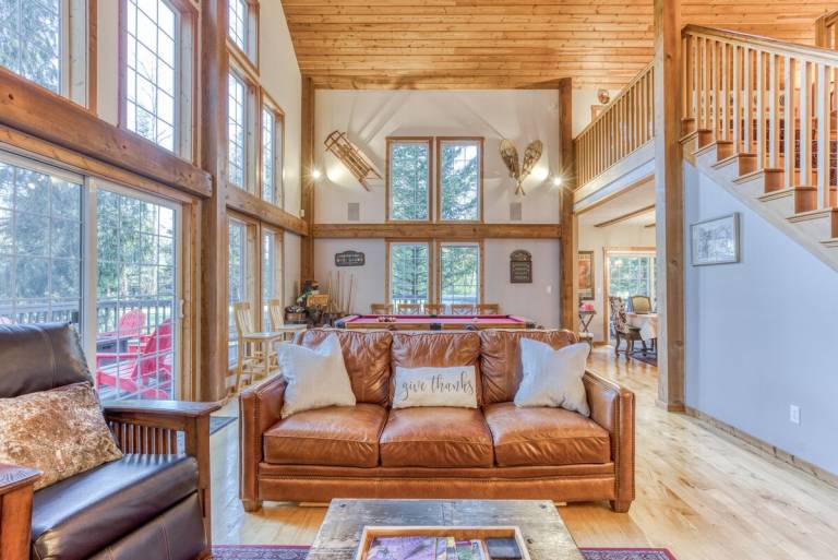 Cabin  Rhododendron