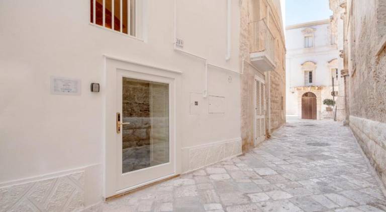 Elegant Comfort in the Historic Center-Palazzo Principessa — photo 5