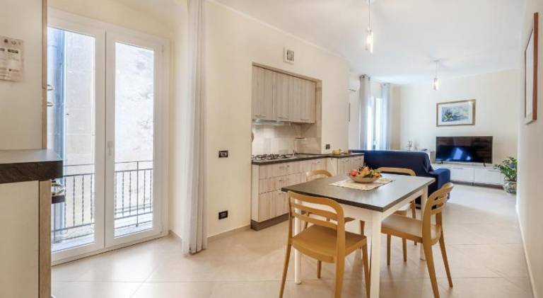 Rental apartment with 2 rooms for 4 persons — photo 3