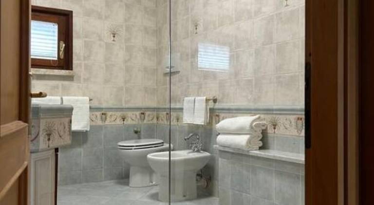 Apartment | Next to Piazza dell'Anfiteatro — photo 2