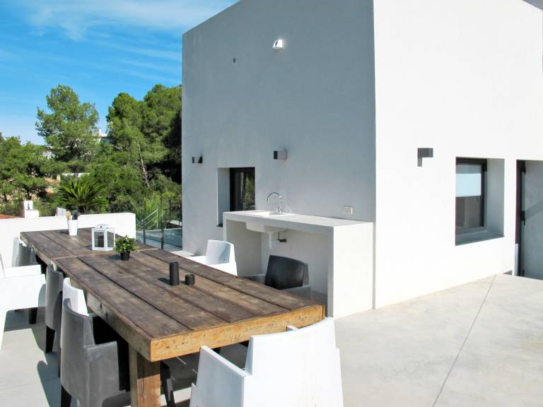 Fully equipped spacious house with private pool & terrace | Sea view | Beach nearby | Pets allowed — photo 2