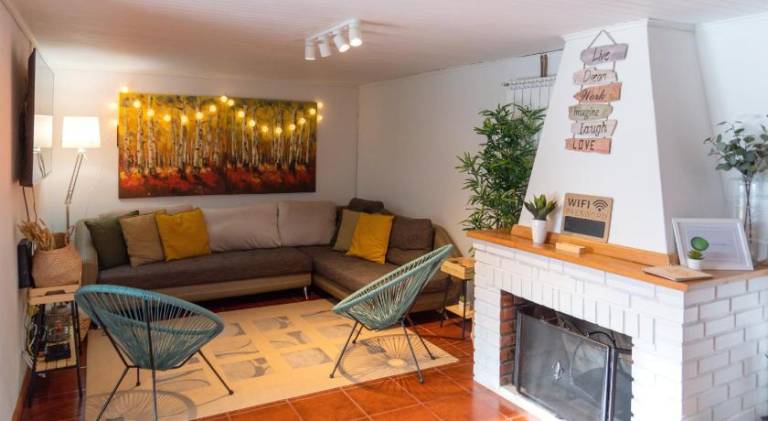 House with patio, yard & grill — photo 4