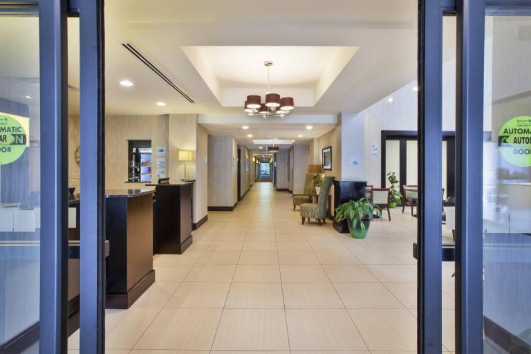 Holiday Inn Express & Suites Geneva Finger Lakes By IHG — photo 4