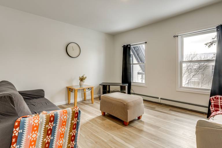 1 Mi to Main Street! Cozy Concord Apartment — photo 4