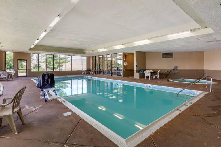 Comfort Inn Alliance — photo 3
