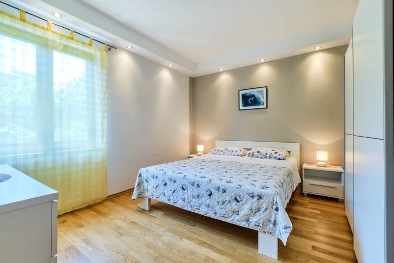 Comfortable App Ady 3 with balcony and BBQ
