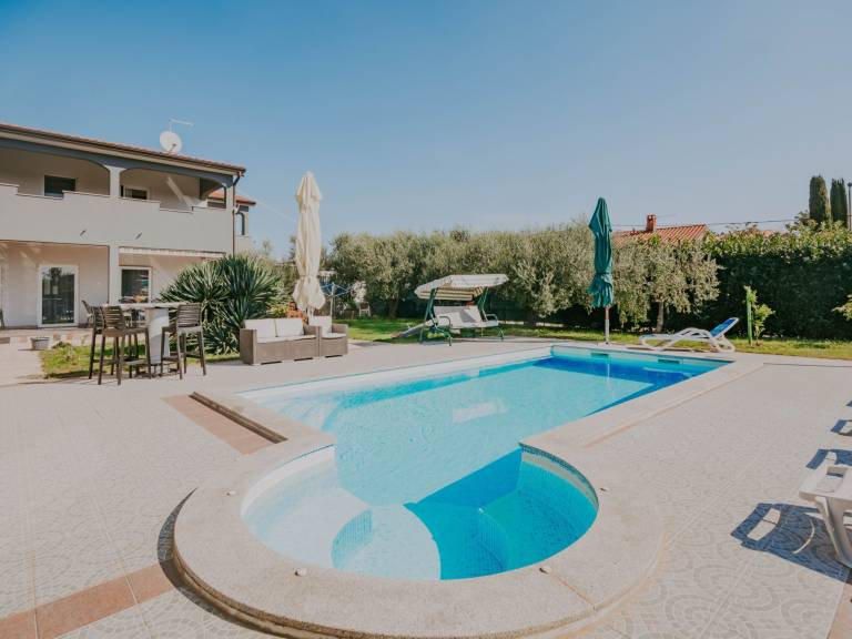 Ferienhaus in Kaštel, Buje für max. 6 Personen Ferienhaus in Kaštel, Buje für max. 6 Personen